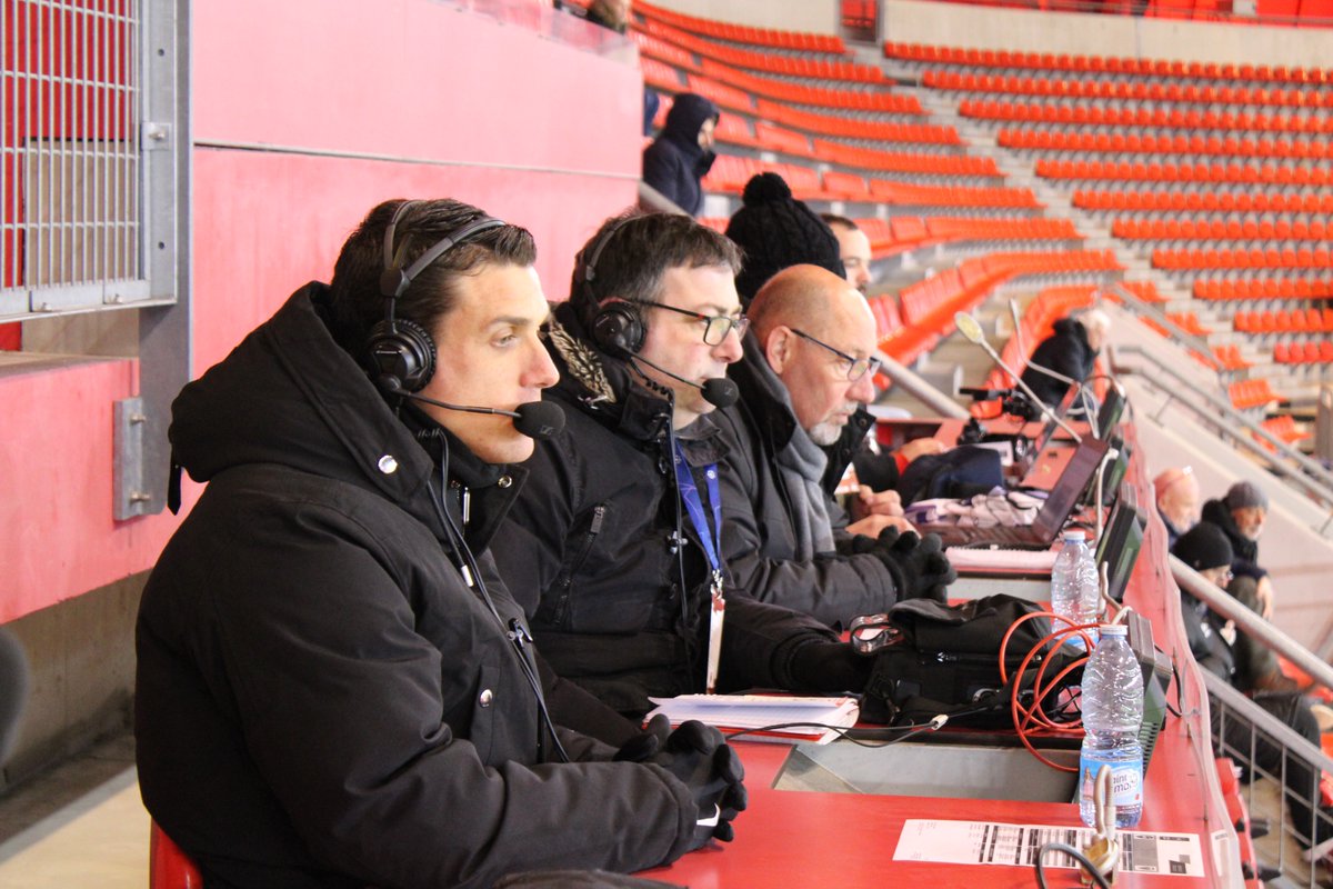 🎙Joffrey Cuffaut, commentateur radio RMC sur ce match !

0️⃣ - 0️⃣ #VAFCDFCO