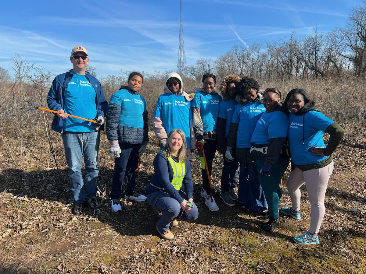 msrm's tweet photo. Beautiful day to be outside doing some litter cleanup @cardinal_land and touring Bahr Farm with some great @DukeEnergy volunteers @john_juech. #WeAreDE https://t.co/pVF33AnZW3