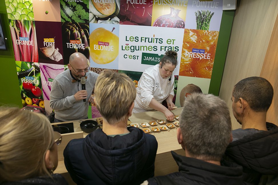 Interfel's tweet photo. #sia2023 avec #jamaistrop de rencontres pour cette 1ère journée sur le stand des @FruitsLegumesFR ! Retours en images ! https://t.co/SCT2GgWFUL