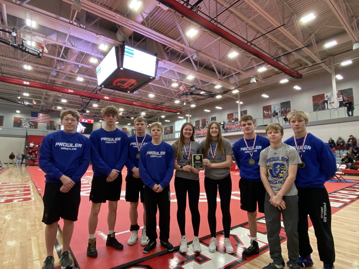 TRF_Wrestling's tweet photo. The Prowler wrestlers earned the section 8AA academic team championship award!! This is the first in school history! #academics https://t.co/m8wl7t3QfG
