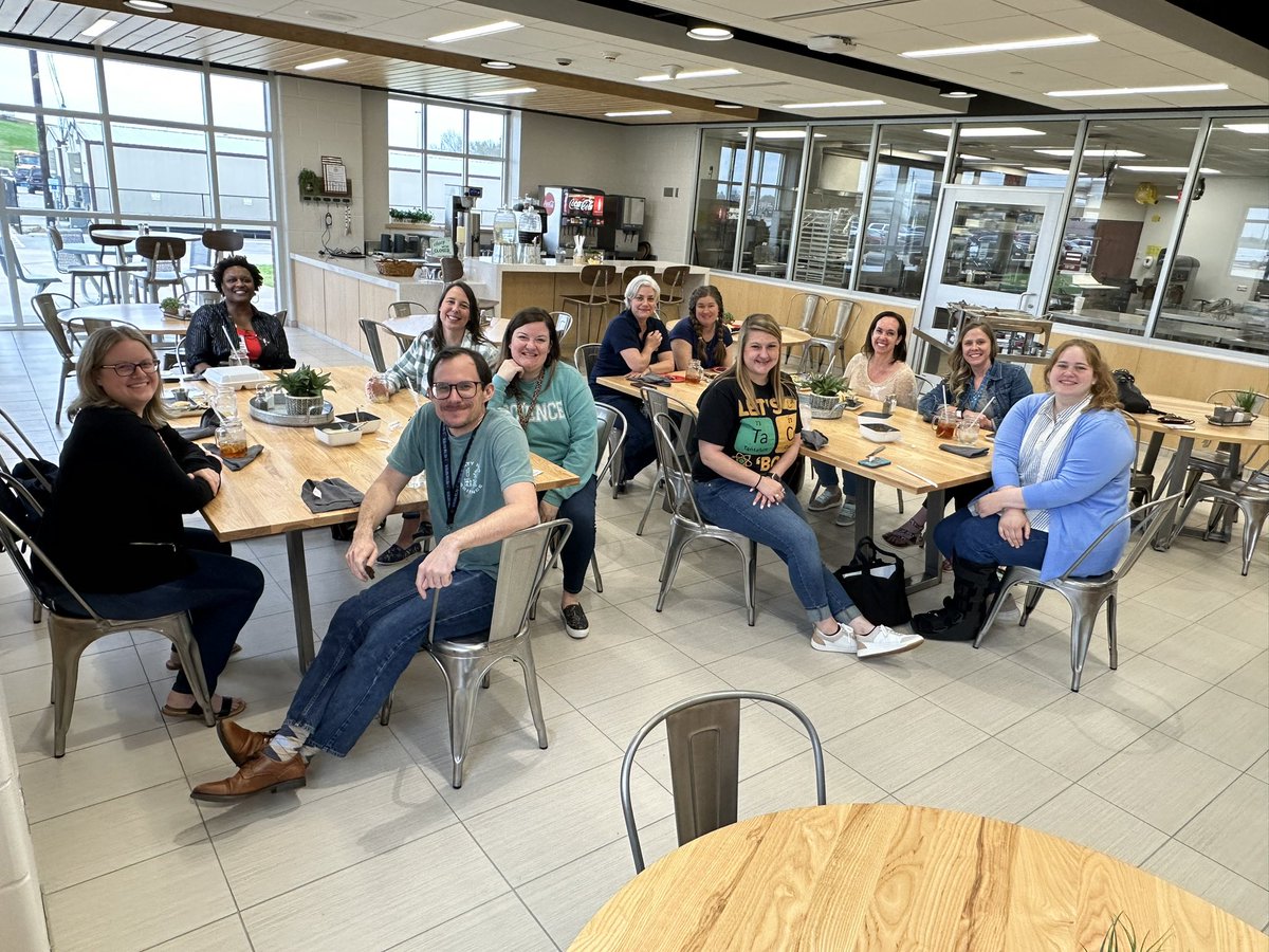 #KISDScience instructional coaches touring @RainesAcademy and @MCTC_RealWorld. Enjoyed lunch at @OldTownBistro