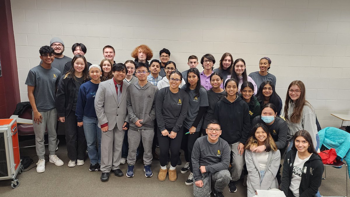 EGMathNation's tweet image. What do we have here? 
Some state qualifying Mathletes and a great looking senior team! 
Regionals today! @ElkGrove_HS @hengteaches @MrWalloch_EGHS @Per_Buj and Mr. OC