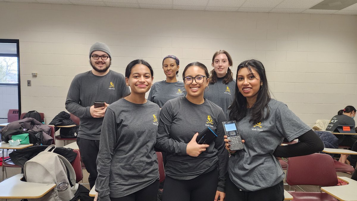 EGMathNation's tweet image. What do we have here? 
Some state qualifying Mathletes and a great looking senior team! 
Regionals today! @ElkGrove_HS @hengteaches @MrWalloch_EGHS @Per_Buj and Mr. OC