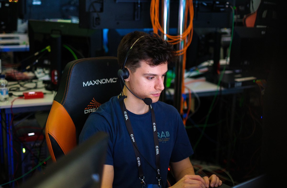 AlexBroadcasts's tweet image. Really excited to share that I’m in Malta for @ESL Pro League Season 17 - working as an Associate Producer 

The set and format have been a lot of fun, on to another week of madness!