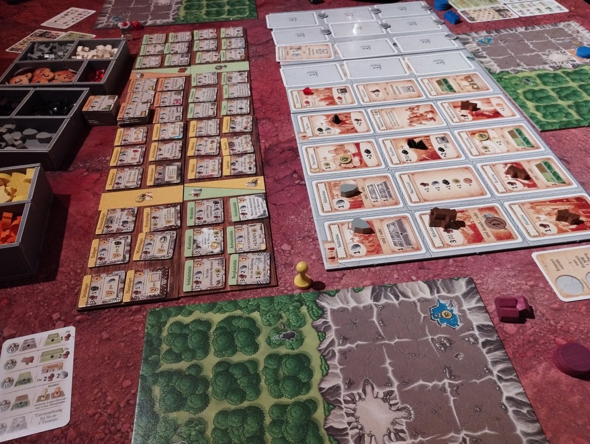 therealshapes's tweet image. Weil es so schön war, gleich nochmal. Now playing #caverna #brettspiel #boardgames