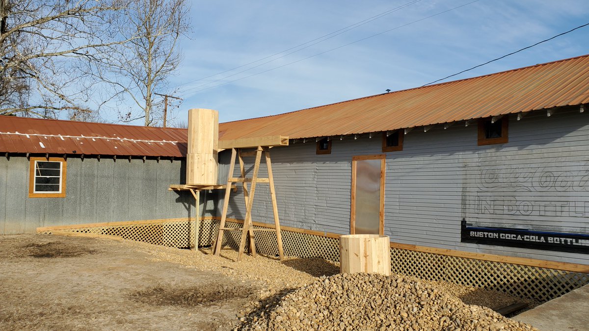 The world's first decentralized art factory, powered by the sun and imagination has been inspired by my collection " Solitary World" to create its logo! 🥹😍

Follow them as there will soon be lots of news for everyone! 👇
<a href="/heartgenart/">Art Factory</a>