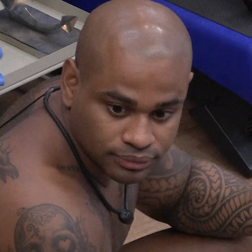 choquei's tweet photo. Cezar Black disse que se o Gustavo for eliminado hoje, será paredão falso. #BBB23 https://t.co/UhaF5Mg9KR