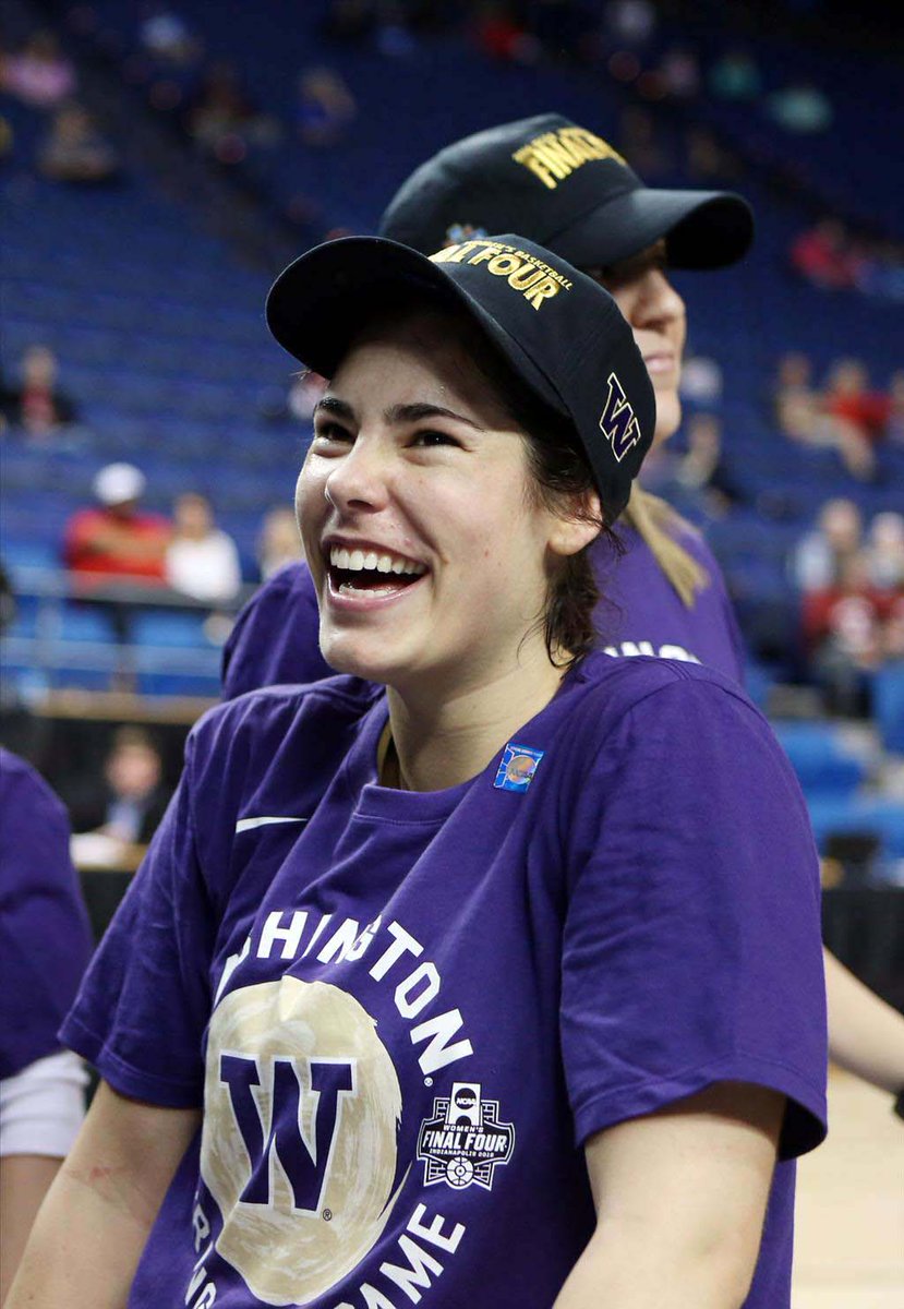 On Twitter Six Years Ago Today Uw S Kelsey Plum Became The Leading Scorer In