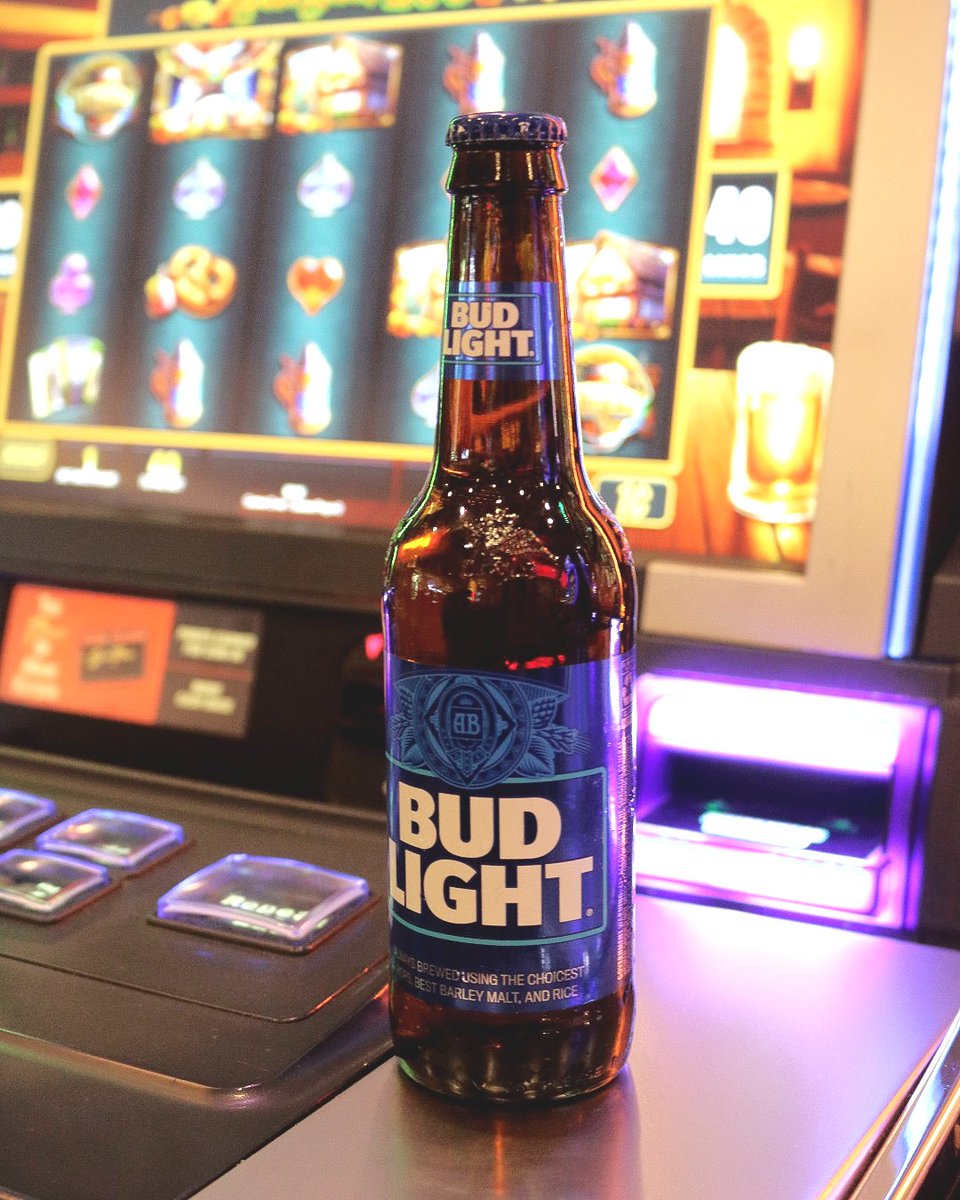 South Point Hotel tweet media