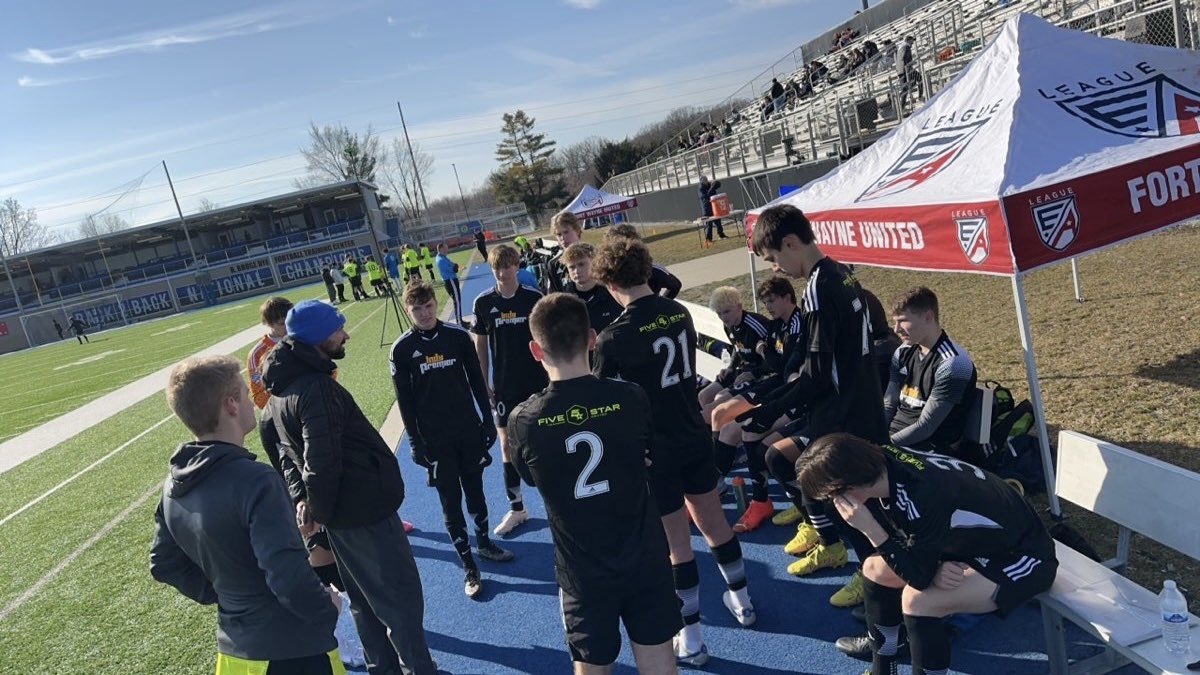 IndyPremierSC's tweet photo. 04B Elite I in EA action today in Ft Wayne! @eliteacademyleague @fw_united_fc #ftfun #premierandproud https://t.co/Q6GvghdVnH