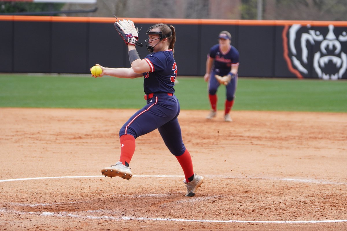 BelmontSoftball's tweet photo. 𝗦𝗧𝗥𝗜𝗞𝗘𝗢𝗨𝗧 𝗦𝗨𝗠𝗠𝗘𝗥𝗦

Summers picks up her 7⃣th strikeout on the day‼️

#ItsBruinTime https://t.co/65HzwA75HT