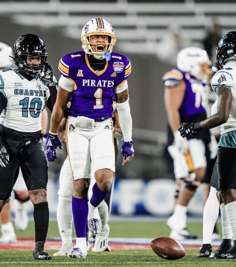 Blessed To Earn An Offer From East Carolina University! 💜💛 @CoachJube @paragon52 @asnipes11 @CoachJulesM @CoachBoyette @SGasperECU @TheCribSouthFLA @Andrew_Ivins @RWrightRivals @larryblustein @MohrRecruiting