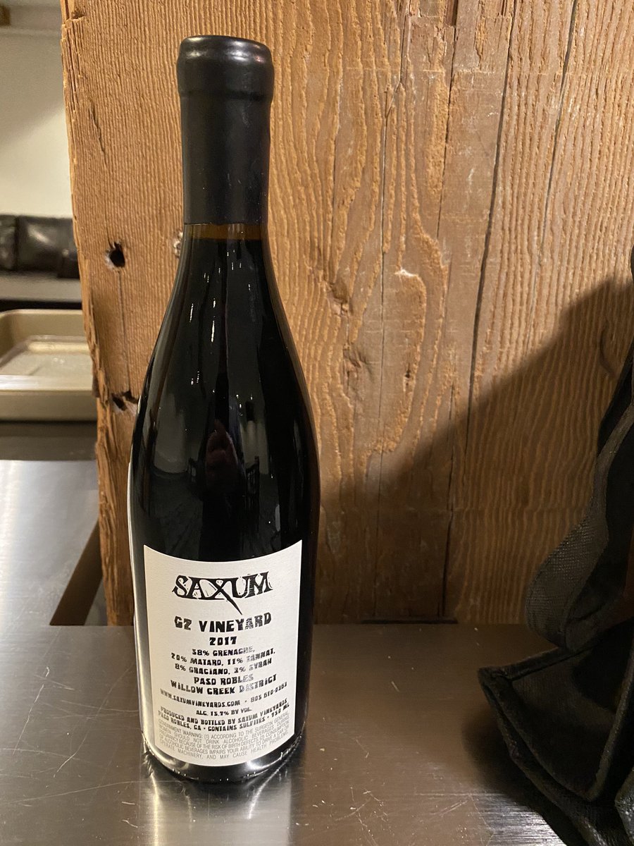 SteveKubota's tweet photo. @GrnLakeGirl @WineWoodinville @DarbyWinery @WINESofWA @Wa_State_Wine @VWoodinville @YakimaAVA @VinoSocialNancy @talkavino @luchavino @Vino_Hawks @suziday123 @jasonjpineda We went Paso Robles with this baby from #Saxum #puzzlenight #wine
Stay warm and dry this weekend. We’re getting a dusting of snow tonight. https://t.co/nleicngtit