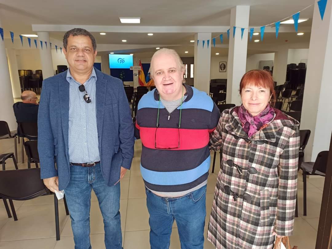 ppaguimes_'s tweet photo. Hoy es @calderin_toni, candidato del @pp_valsequillo a la alcaldía a quién hemos acompañado y apoyado en su presentación, con su esfuerzo, trabajo e ilusión será el que consiga el cambio en su municipio. https://t.co/GgavSp38aG