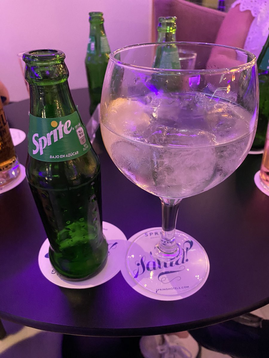 Timthemix's tweet photo. Tim &amp; gin after a long days travel - this could get messy! #Bitacora #SecondHome #Tenerife #SpringHoteles https://t.co/4yVW365N2T