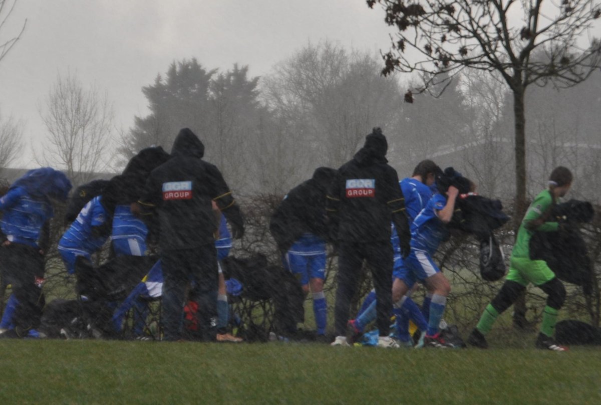 Hayley Willerton 💙 (@alpinesgrasses) on Twitter photo Today's Football Game in Cambourne, Cambs today, was played under grey skies and rain, blue skies and sunshine then hailstones. After a 10 min pause, they resumed and won 11-0. Well done <a href="/SpaldingUnited/">Spalding United FC</a> U14 girls, such resilience and spirit! Today's Football Game in Cambourne, Cambs today, was played under grey skies and rain, blue skies and sunshine then hailstones. After a 10 min pause, they resumed and won 11-0. Well done <a href="/SpaldingUnited/">Spalding United FC</a> U14 girls, such resilience and spirit!