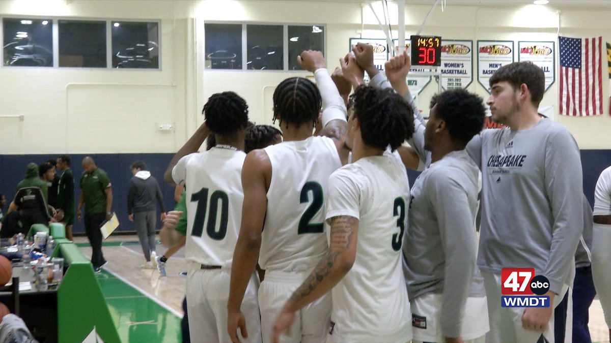 WMDTSports's tweet photo. Chesapeake College men's basketball continues to roll!

Skipjacks defeat Potomac St., 109-73, for their 20th win in their last 21.

@smyrnahs Elisha Gregory and Izaiah Credle with 21 and 13 pts. @KCHStrojans JayShaun Freeman with 11.

#SkipjackNation is now 25-4! https://t.co/Z8yuvHMQal