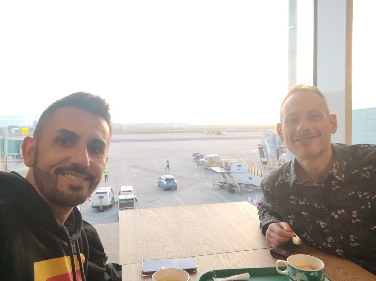 zonadeGuillermo's tweet image. De estos días que te levantas en Sevilla y duermes en Barcelona 😍

Gracias @joserua 

#Barcelona #minene