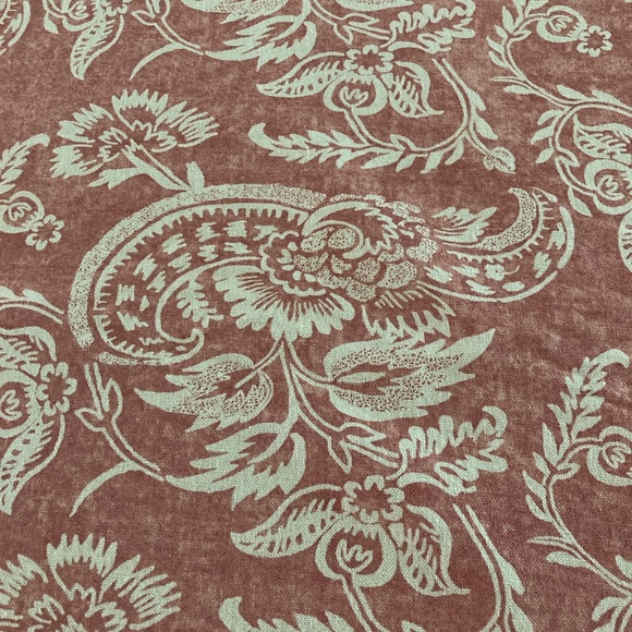 cevinwilliams1's tweet photo. So good I had to share! Check out all the items I'm loving on @Poshmarkapp from @Growdough1 #poshmark #fashion #style #shopmycloset #potterybarn #chineselaundry: https://t.co/oBUClQvedt https://t.co/6Ir2GNtDHh