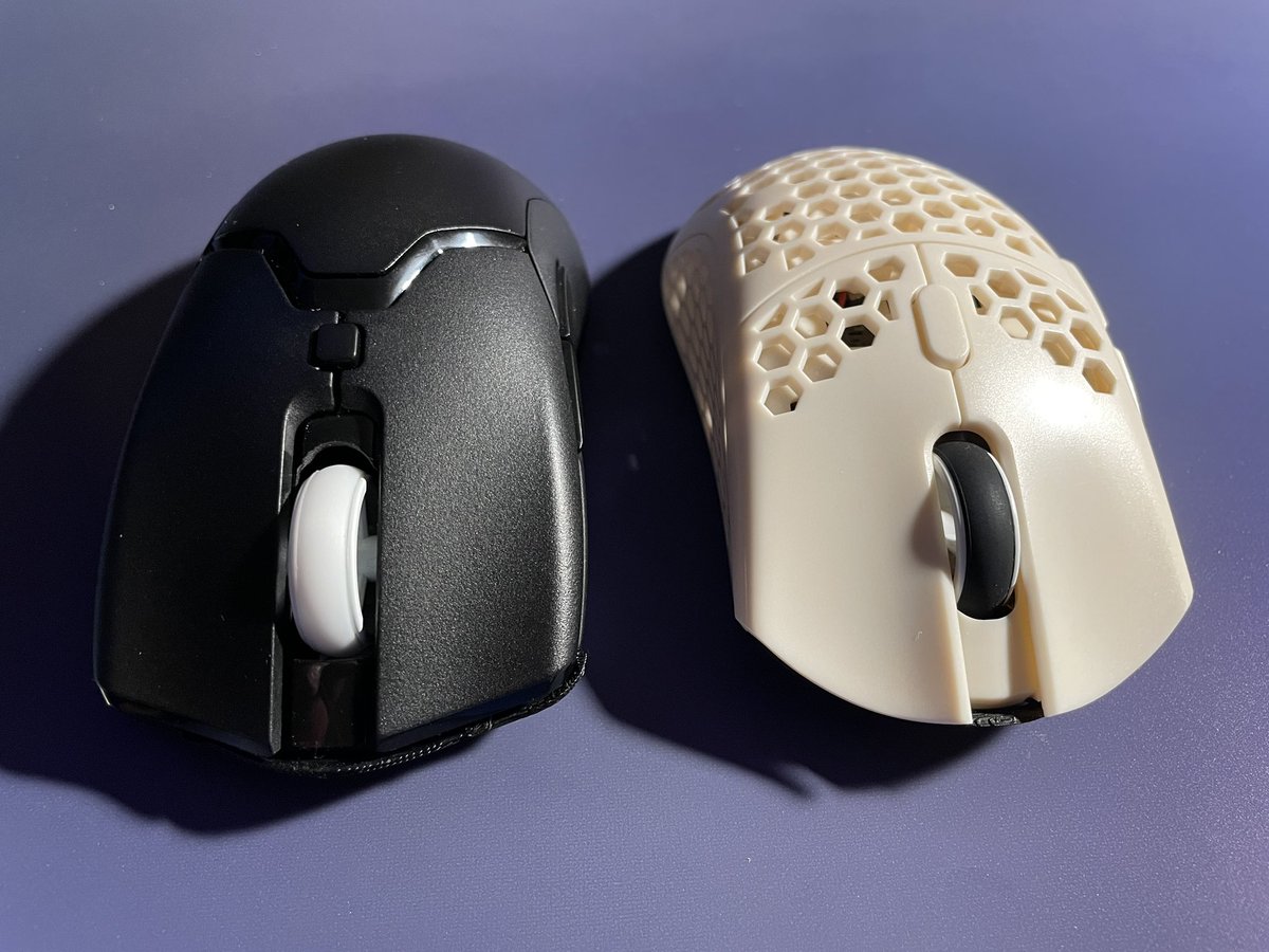 cOoLm0Dz's tweet photo. 99% finished both my own freethinker @finalmouse #ultralight2 Cape Town and @razer Viper Mini OG #4000hz base. Clickz are so instant and crisp … love it. More in depth view comeing soon. Thanks at @ZoroSeerus for sharing vm scalp instructions & g305 base. Will msg you soon. 💜 https://t.co/SeRQWIp5A5