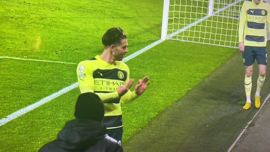 🙎‍♂️: /&amp;;@₩!!
🐶: 4-0ㅠ