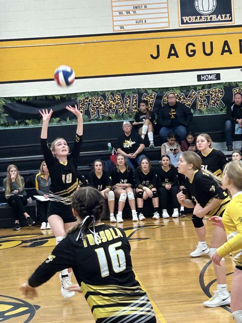 EP Girls Volleyball tweet media