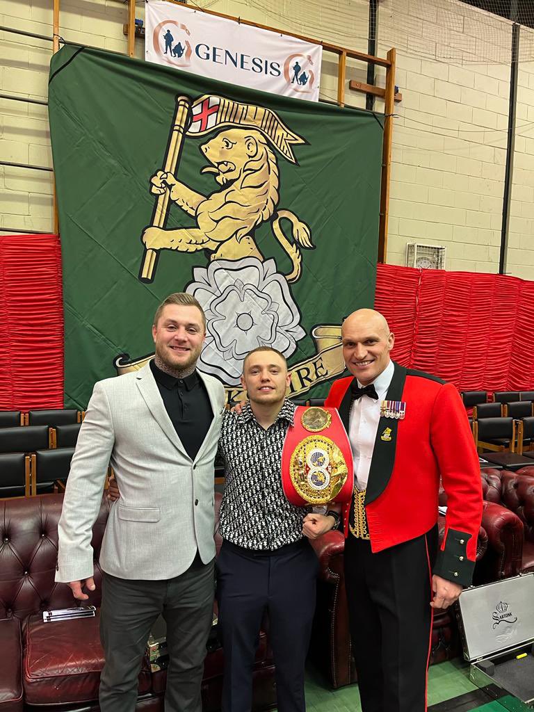 It was a real Privilege to be joined by IBF Flyweight world champion <a href="/SunnyEdwards/">Not Sunny Edwards</a>, for the Army boxing championships. A great evening which saw #1YORKS progress to the semifinals.
#FortuneFavoursTheBrave