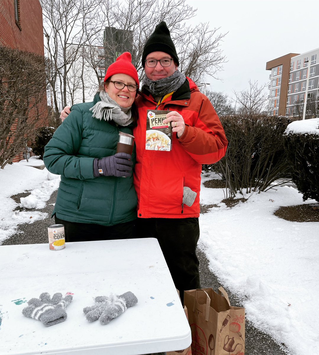 LionsSomerville's tweet photo. Braving the cold fog the food drive to support #ProjectSoup #SomervilleLions #WeServe #Servimos #HazTeLeón https://t.co/ohZivxMxtM