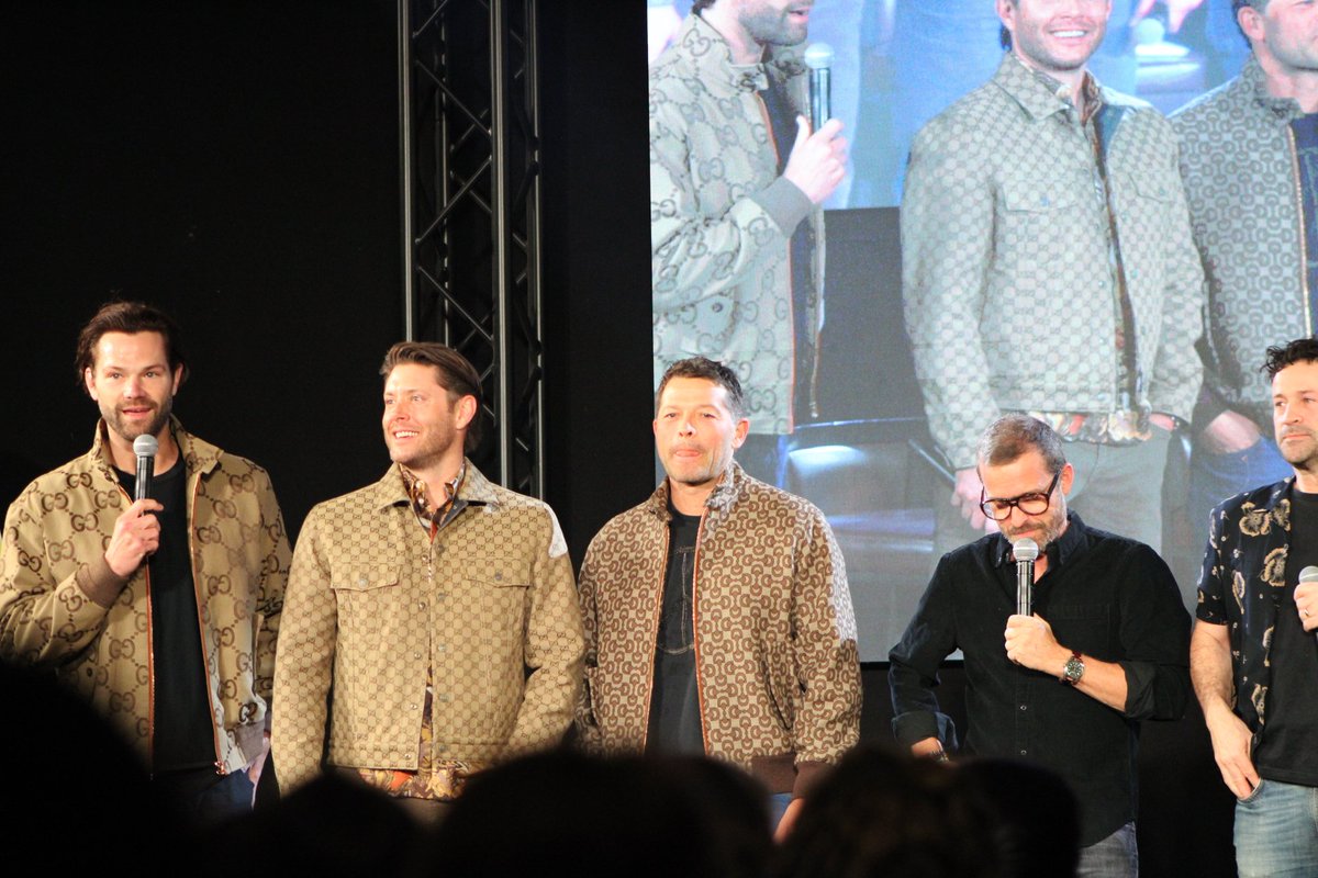 alexisstj's tweet photo. @JusInBelloCon #JIBWeekPic #jib11 #jibweek https://t.co/vDSIUFzQT5