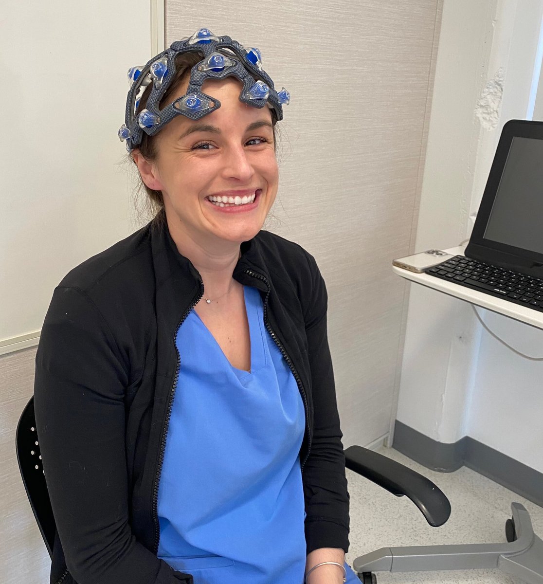Many patients with #longCOVID, #ME &amp; #Lyme report concussive-like neurological symptoms. Our <a href="/MIT/">Massachusetts Institute of Technology (MIT)</a> #MAESTRO study is using some of the latest technology like <a href="/wavimedical/">WAVi</a> a portable EEG w/o scalp glue that measures electrical activity of the brain!🧠

*I believe you*

#NeuroCOVID