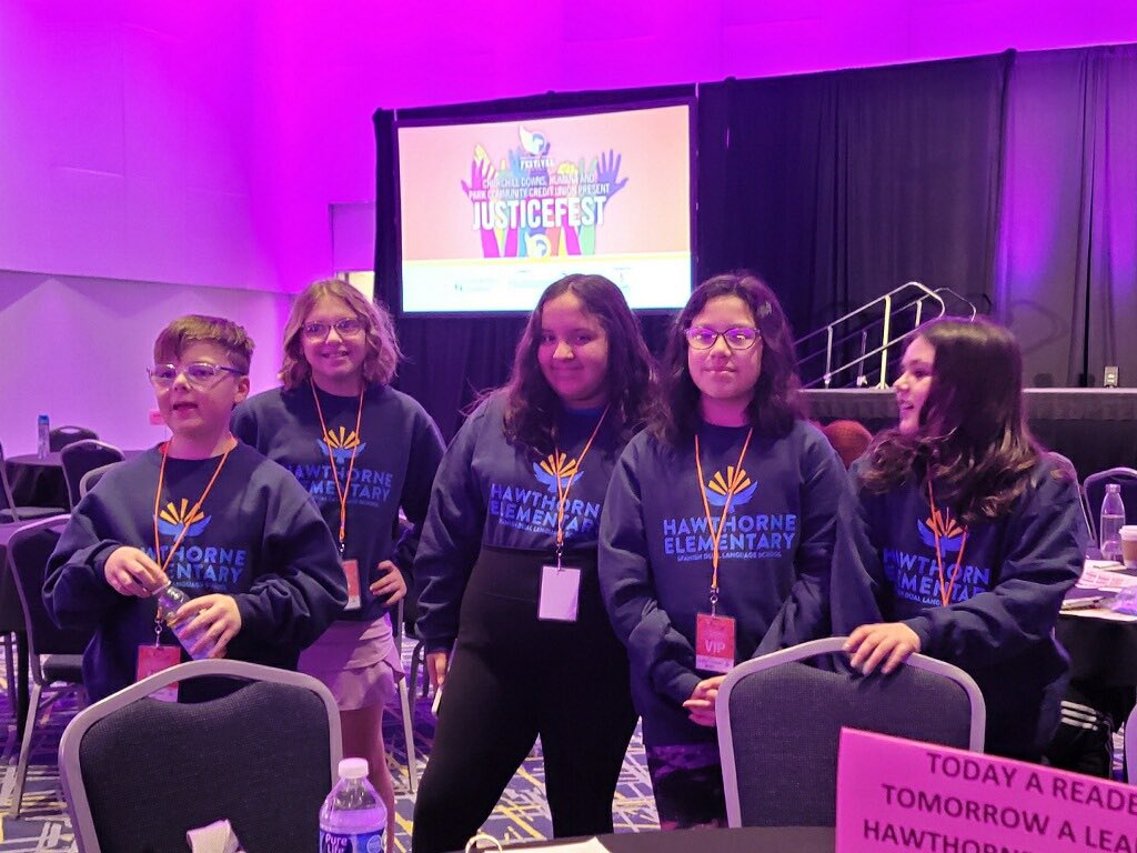 #JusticeNow502 😍 My kiddo researched, collaborated, investigated, designed &amp; presented on educational  injustice &amp; how to use 📚as a tool to bring about change in ML 🌎communities <a href="/hawthornehawks/">Hawthorne Elementary</a>  thank you for nurturing advocacy in our kids <a href="/JCPSDEP1/">JCPS Diversity, Equity, and Poverty Department</a> <a href="/JCPSlatino/">JCPS en Español</a> <a href="/GwenCSnow/">Gwen Snow</a>