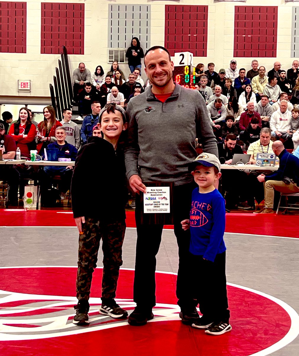 COACH DEMPSEY! 

Region 6 Assistant Coach of the Year!