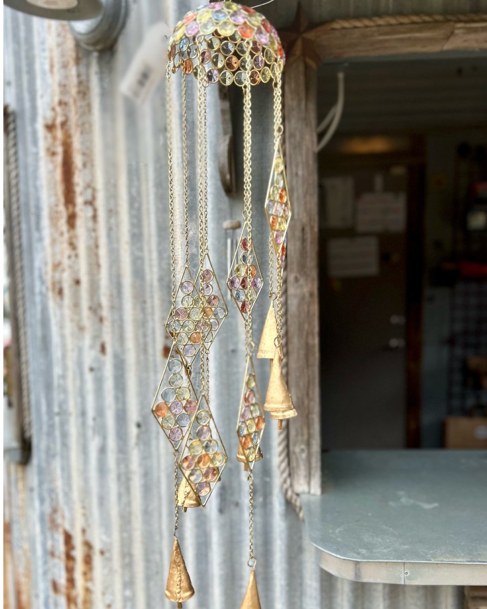 ridgemktplace's tweet image. These glass bead wind chimes with bells have some pretty Spring colors in them!

#windchime #glassbeaded #gardendecorations #gardencenter #gardensattheridge #kerrvilletx
