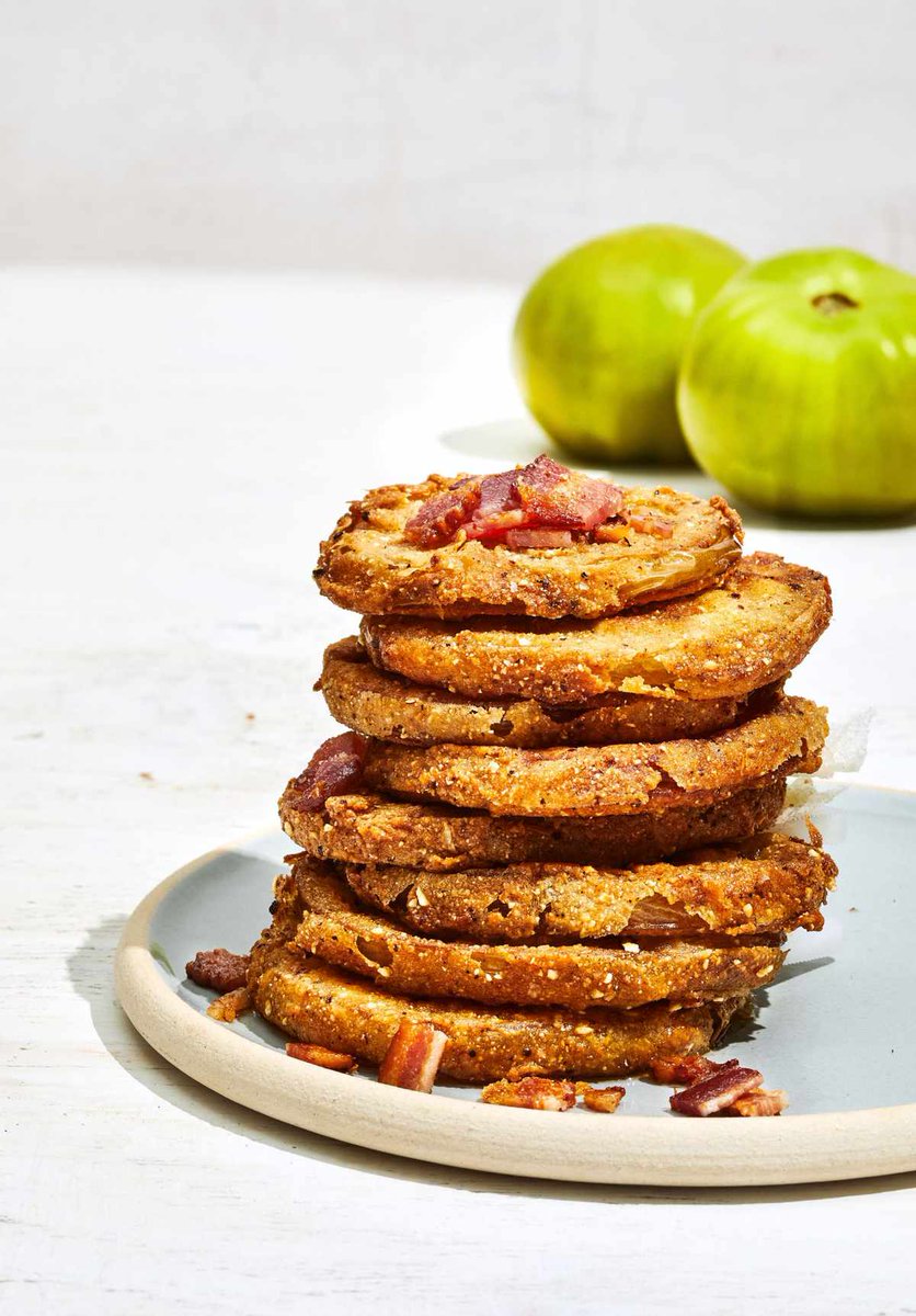 iamcorinda's tweet image. From holidays to weekend #cookouts, here's a guide to the South's most iconic recipes. #familymeals  cpix.me/a/164503489