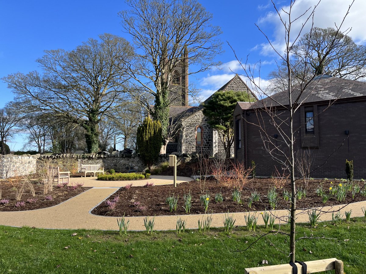 Such a beautiful morning for 30 volunteers from Magheralin Parish ⁦<a href="/downanddromore/">Down and Dromore</a>⁩ to plant 100 trees as part the ⁦<a href="/QGCanopy/">The Queen's Green Canopy</a>⁩ &amp; thanks to ⁦<a href="/abcb_council/">ABC Council</a>⁩ for the trees. Plus 13 bird species recorded on ⁦<a href="/BTO_NIreland/">BTO Northern Ireland</a>⁩’s ⁦<a href="/BirdTrack/">BirdTrack</a>⁩. #care4creation