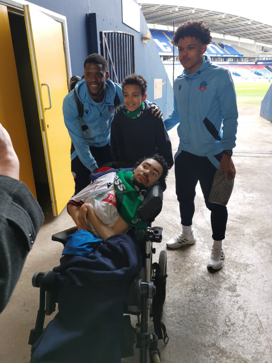 Steve Evans tweet media