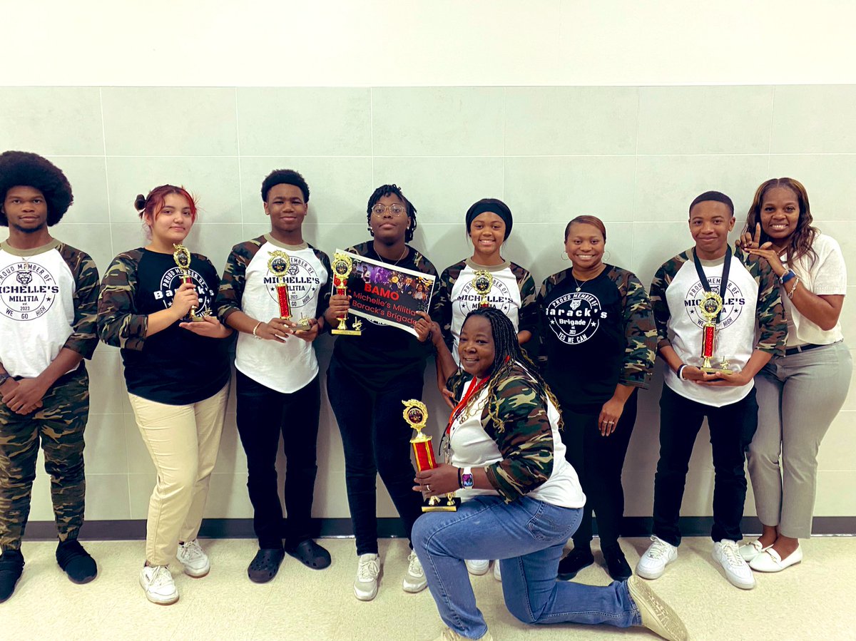 BAMOngc's tweet photo. Huge congratulations to our awesome BAMO Quiz Bowl for earning 1st place!! 🌟🎉🎉🎉🎉🌟#TigerUp https://t.co/6R9ls1mMMf