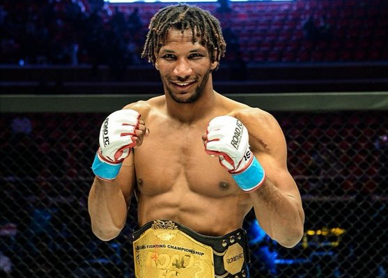 MMArena_'s tweet photo. Le MMA Français 🇫🇷 se porte bien 😌 

On arrive pour tout prendre les amis ! https://t.co/f2rOEbmL9B