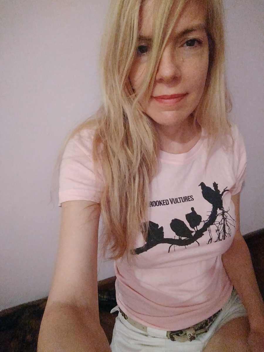 InTheFade7's tweet image. #ThemCrookedVultures #TCV 🤘🏻