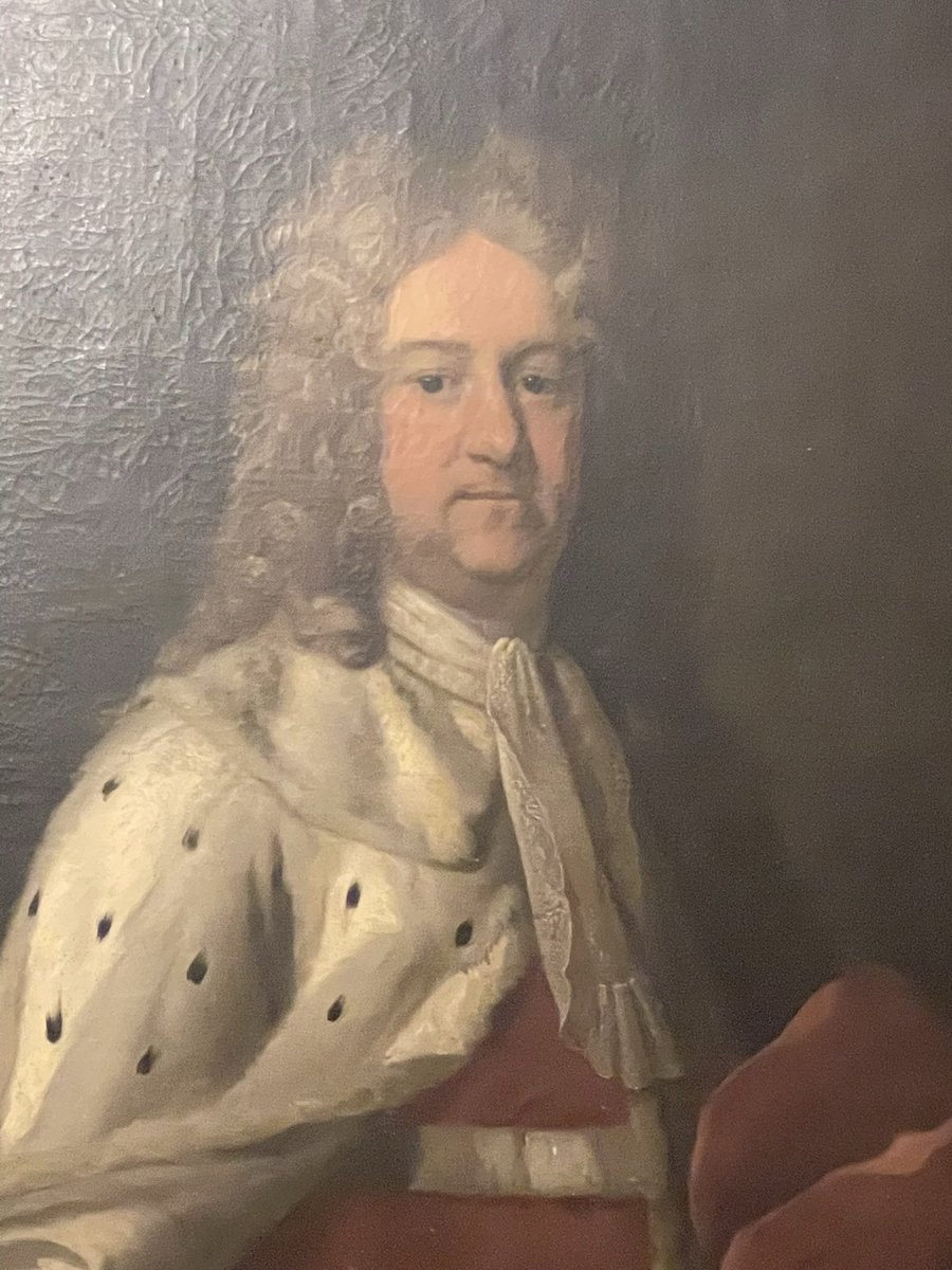 LadyCourtney's tweet photo. @JohnnyVegasReal stayed at a country house in Somerset, this was in the grand hall- an ancestor Johnny?! 🤣😂 https://t.co/4OjZYl053P