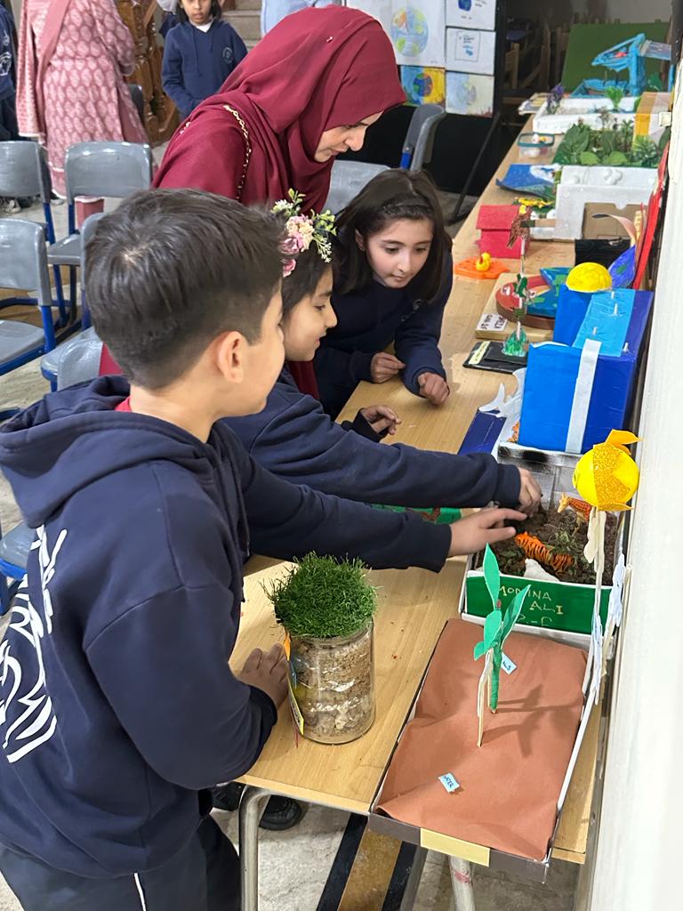 Froebels's tweet photo. Year 2 had an outstanding exit point presentation of the @The_IPC  unit Land, Sea, and Sky. The students presented their effort to raise awareness about how people are becoming responsible for the destruction of other species' habitat.
#Froebelians https://t.co/dU092m0XY3