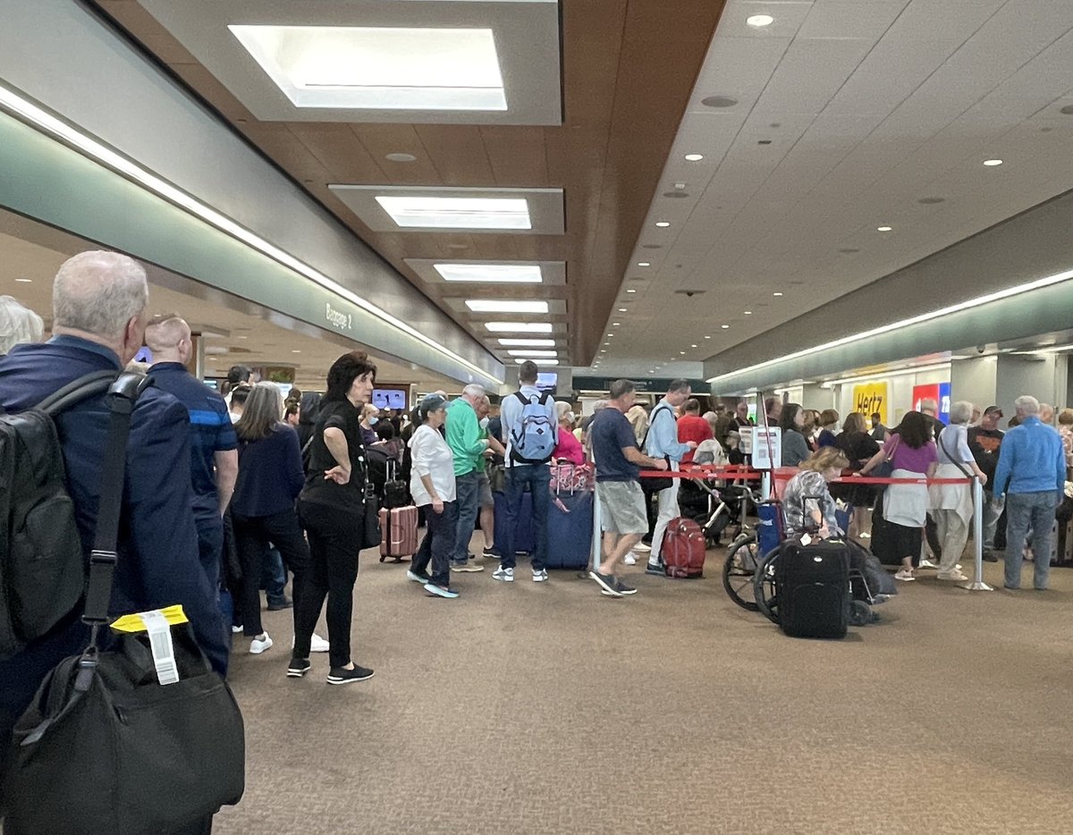 Andrea Smith (@andreasmith) on Twitter photo Two hour wait to pick up a rental cars at Sarasota airport. Thanks <a href="/Budget/">Budget Car Rental</a> taking an Uber instead. Two hour wait to pick up a rental cars at Sarasota airport. Thanks <a href="/Budget/">Budget Car Rental</a> taking an Uber instead.