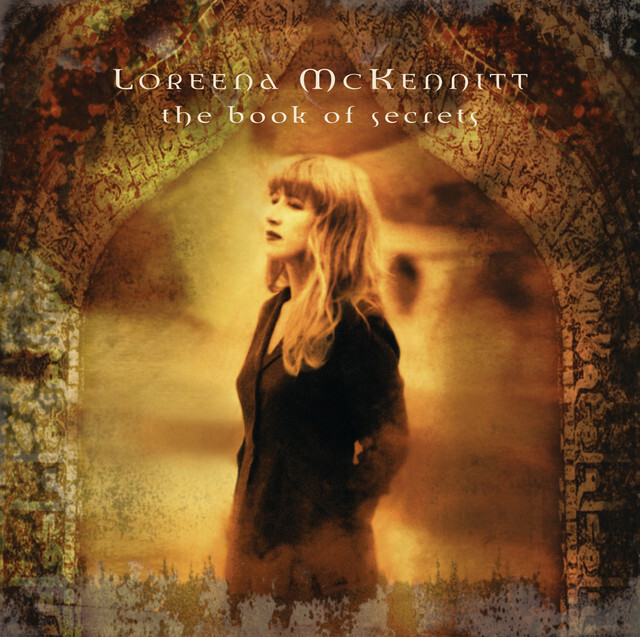 tolmema's tweet photo. Neat. "The Highway Man" by Loreena McKennitt https://t.co/uVQPkdB4Pq https://t.co/8Had0FkVoM