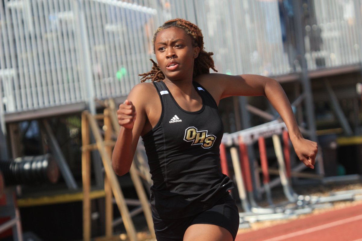 ClayTodaySports's tweet image. OHS Kaymin Sales...still fast..was fast as 7th 8th grader wi th my guy Merlin Smith at OJHS and Kings track..