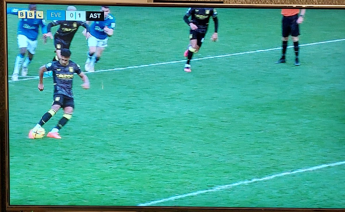 Villa penalty should've been re-taken as player nearest the (blind) ref has clearly encroached into the area before the kick was taken. 
Rules are rules, but as usual ...the officials are inept at upholding them. 
 The worse officials on the planet.