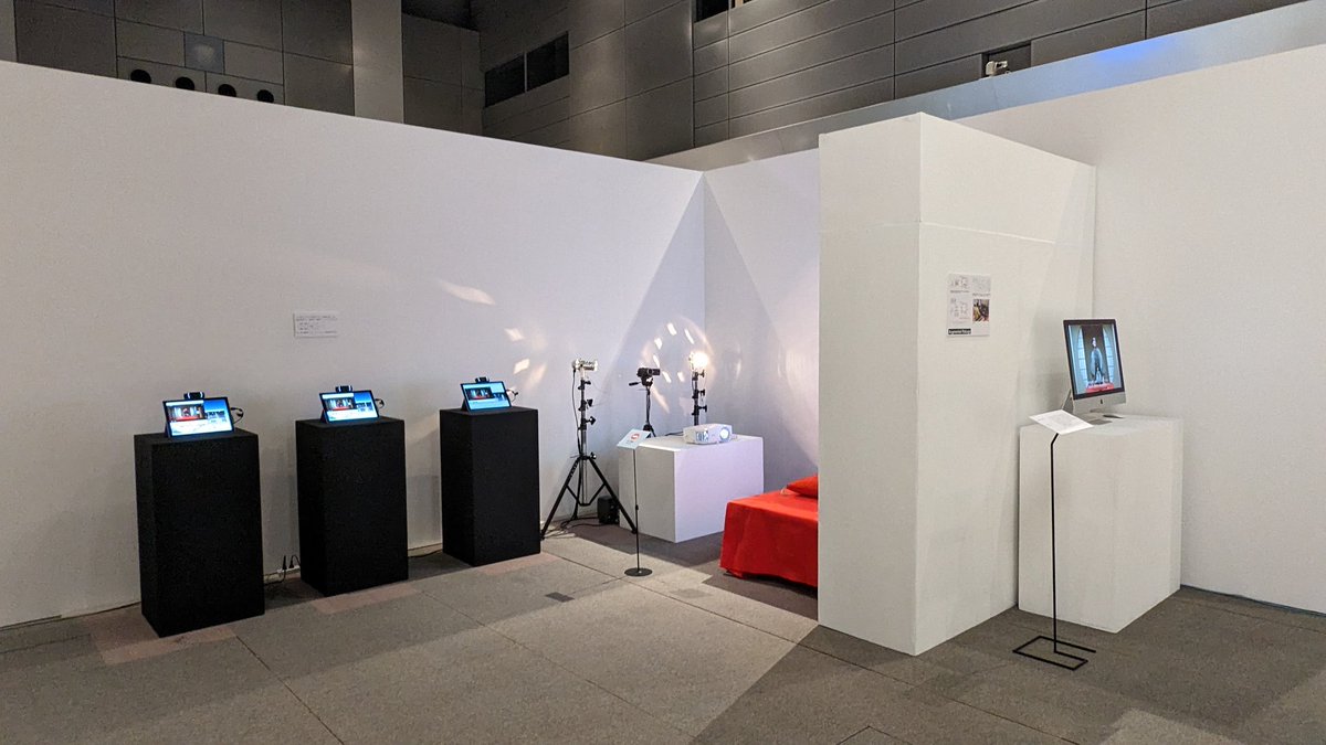 hig_sow_NUA's tweet photo. 今更なんですが修士作品Augmented RakugoをIAMAS 2023で展示しています。演者・鑑賞者へのフィードバックの体験が出来ますので、是非！
#IAMAS2023 https://t.co/yzh4vpT7ND
