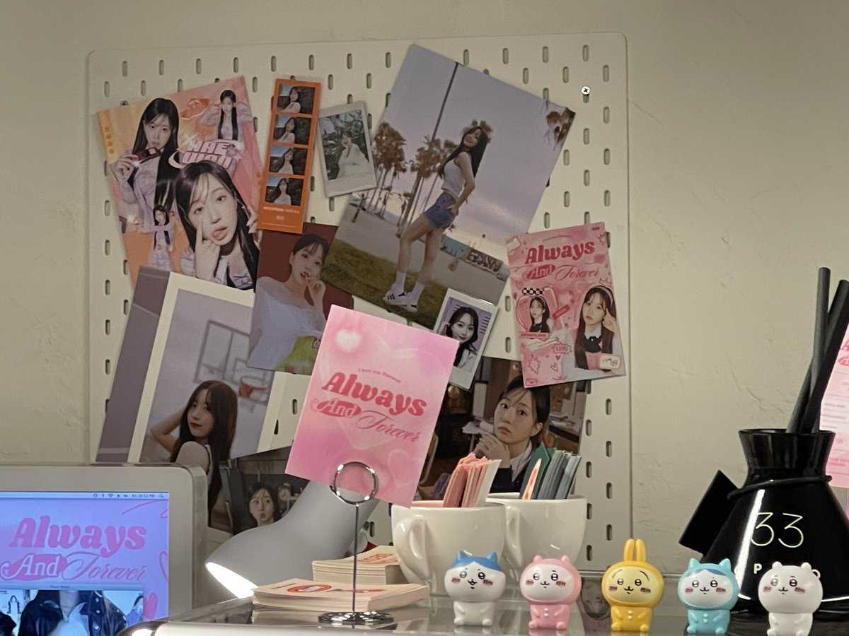컵홀더 및 특전 컷이랑 추가 사진들!
#언제나_그리고_영원히
#LOVE_HW_A_TWELVE