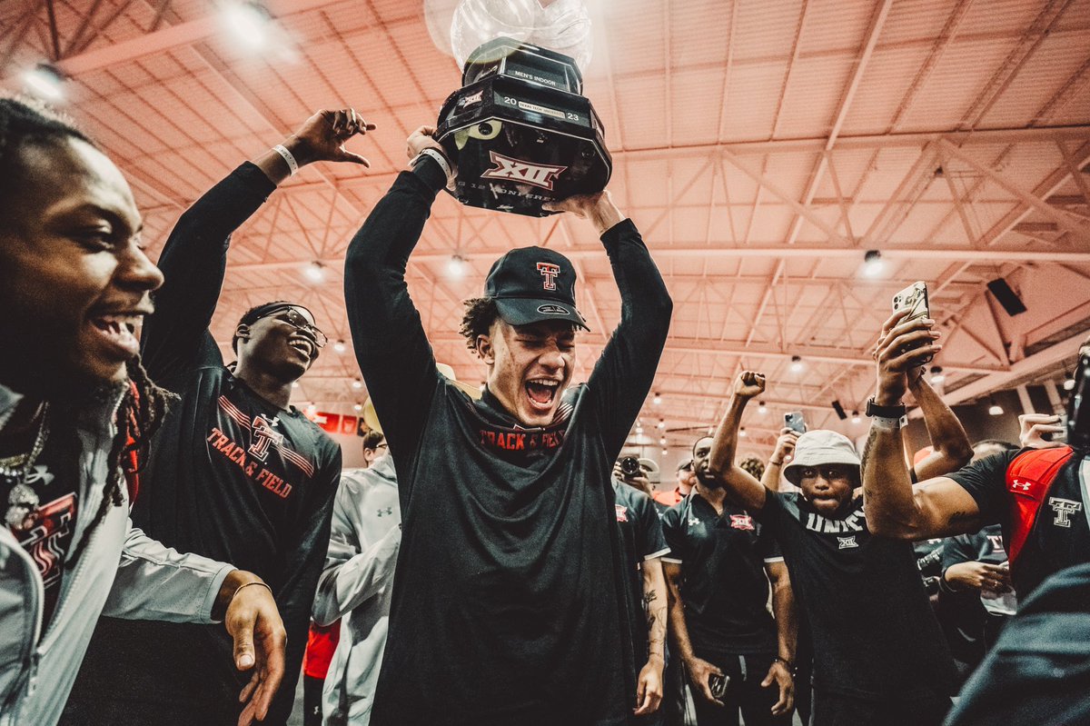 TexasTechFB's tweet photo. Our guy @Cmonmyqel placed 4th in today’s 60m Hurdles and now is part of our @TexasTechTF Big 12 Champion team 🏆

Not bad for a 17-year-old mid-year enrollee 💪 

#RedRaiderSpeed | #WhatsNexŦ https://t.co/YKX8qLdfbN