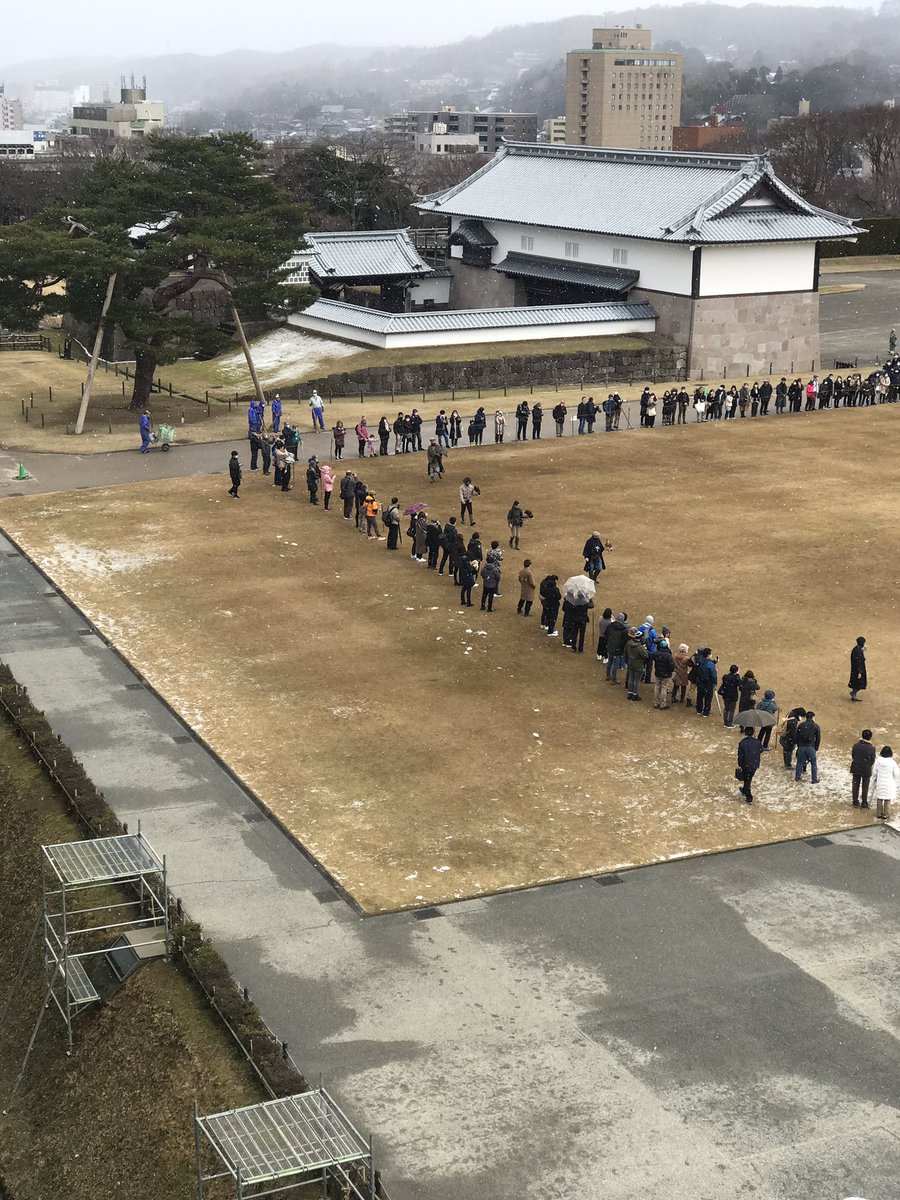 jfalconry's tweet photo. まもなく1回目の実演会が始まります。
ただいま、スタンバイ中！ https://t.co/bNgGviOz1C