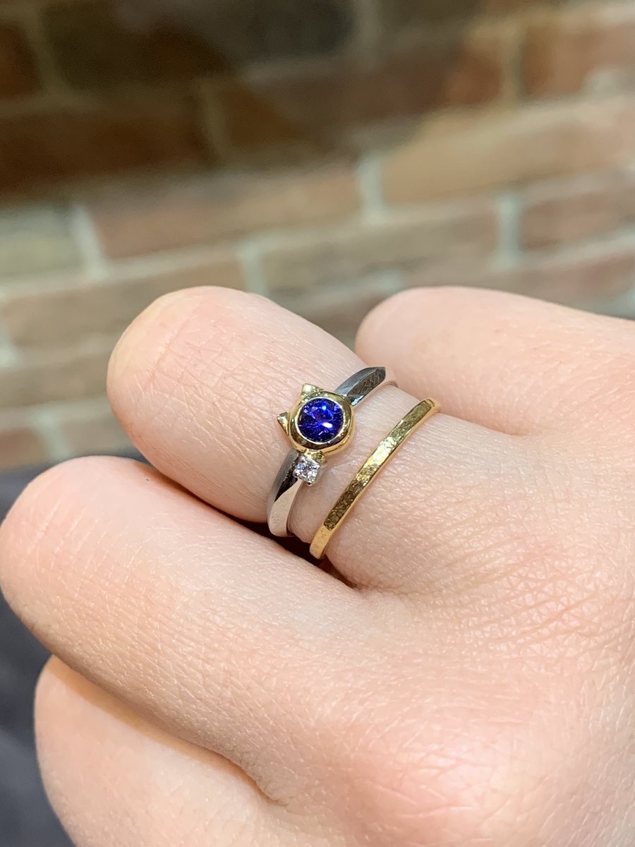 Lamp御徒町さま☆月と星のピアス 楽天市場】ボディピアス 星 軟骨ピアス 16G 月 金属アレルギー